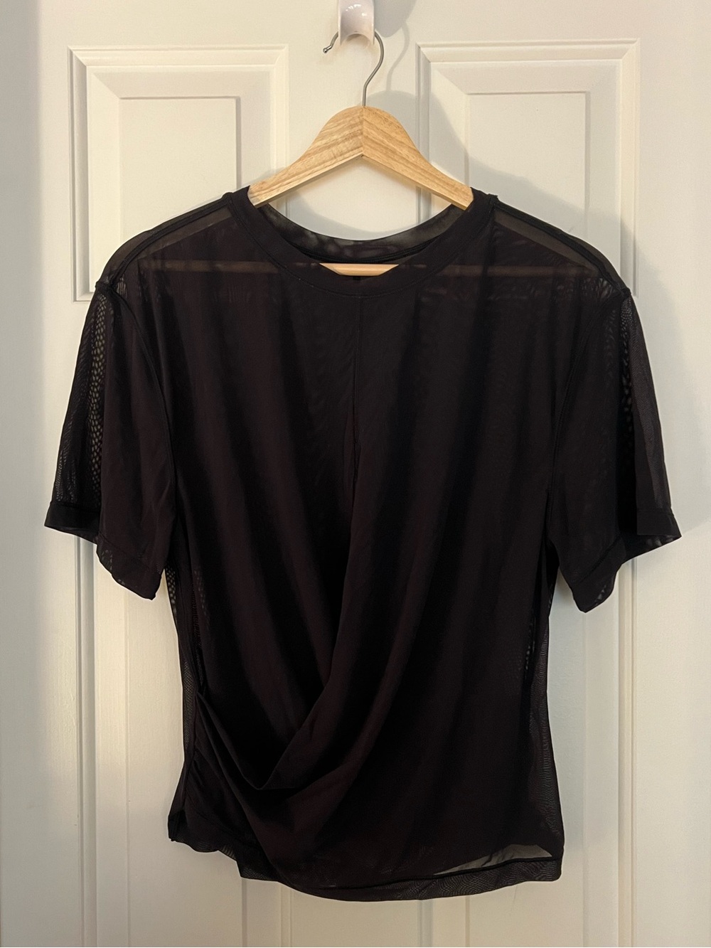 lululemon athletica lightweight mesh reversible yoga t-shirt